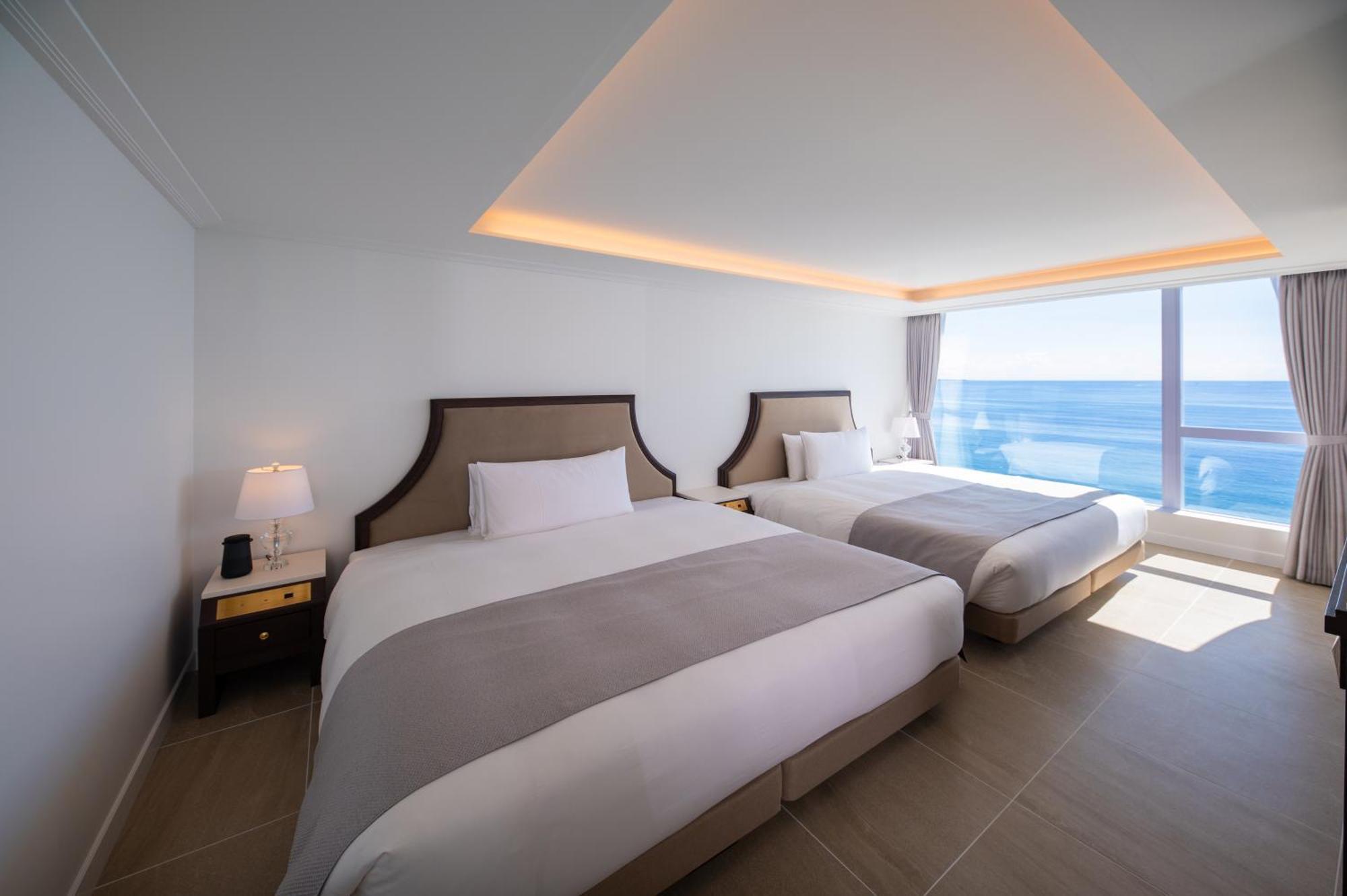 Hayama Hotel Otowa No Mori Jokoszuka Kültér fotó