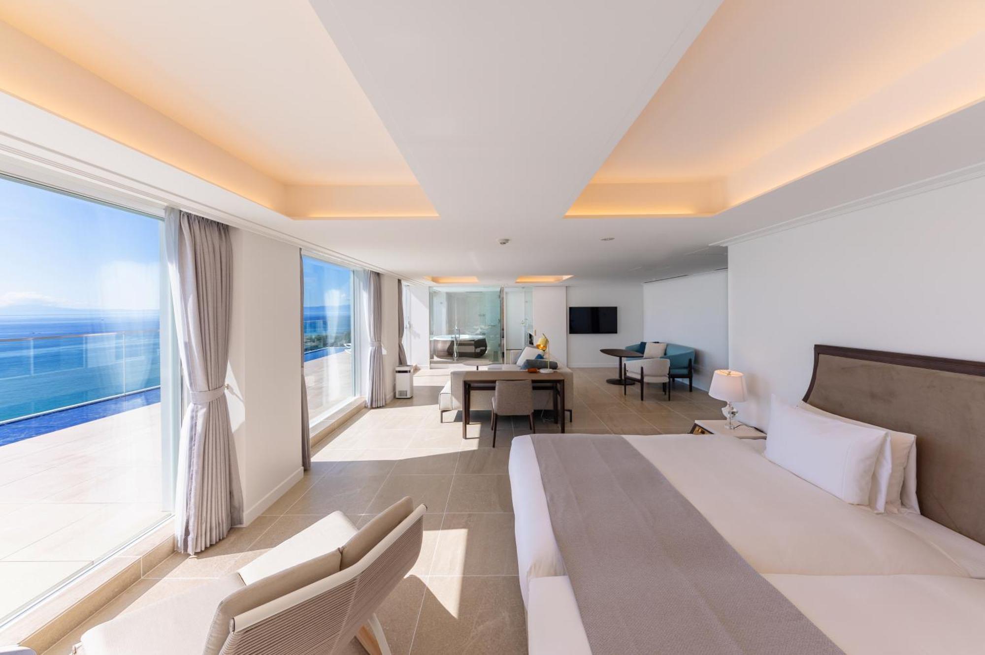 Hayama Hotel Otowa No Mori Jokoszuka Kültér fotó
