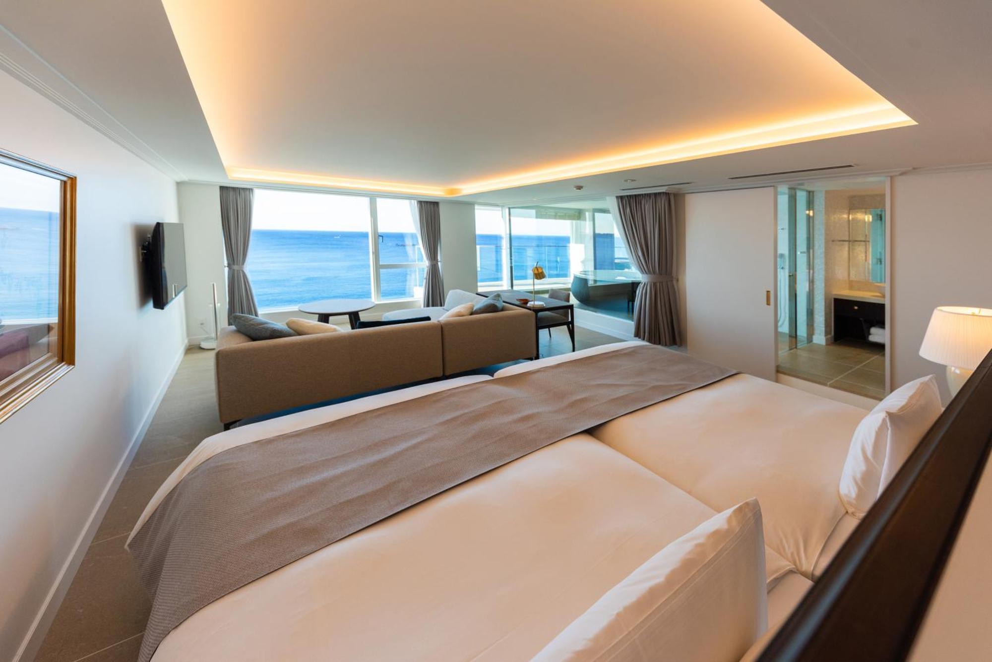Hayama Hotel Otowa No Mori Jokoszuka Kültér fotó