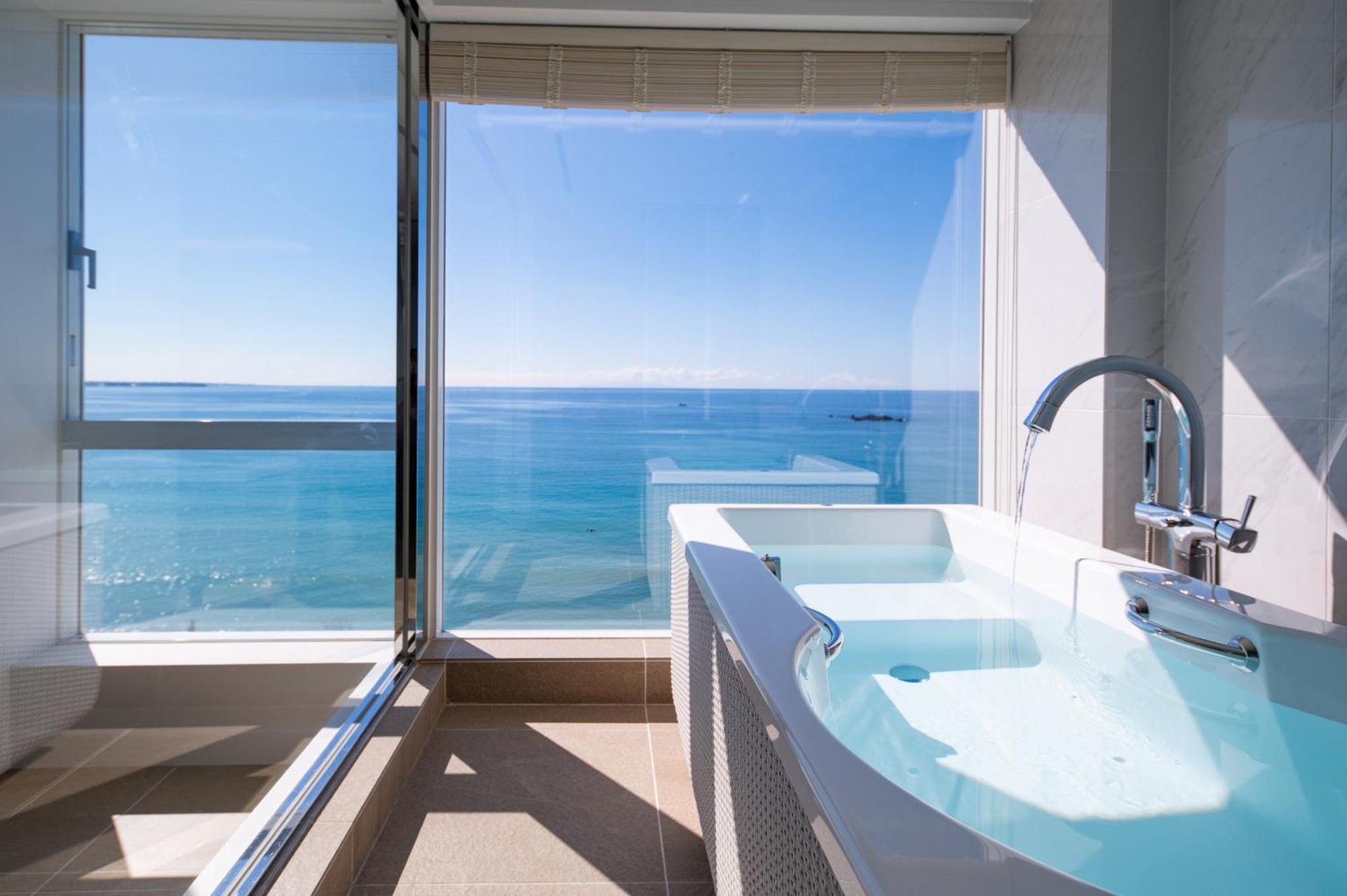 Hayama Hotel Otowa No Mori Jokoszuka Kültér fotó